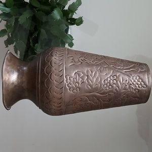 Hosley Int'l Vase